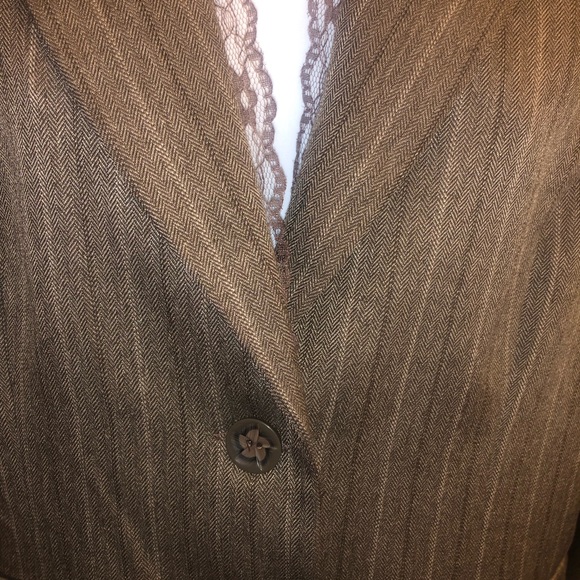 Sz 7/8 brown pinstripes blazer with lace & pants - Picture 3 of 7